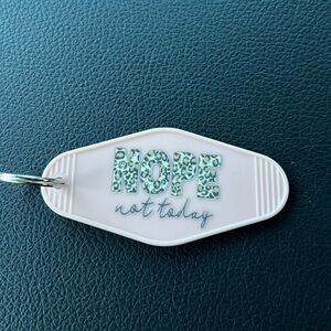 New  motel keychain​